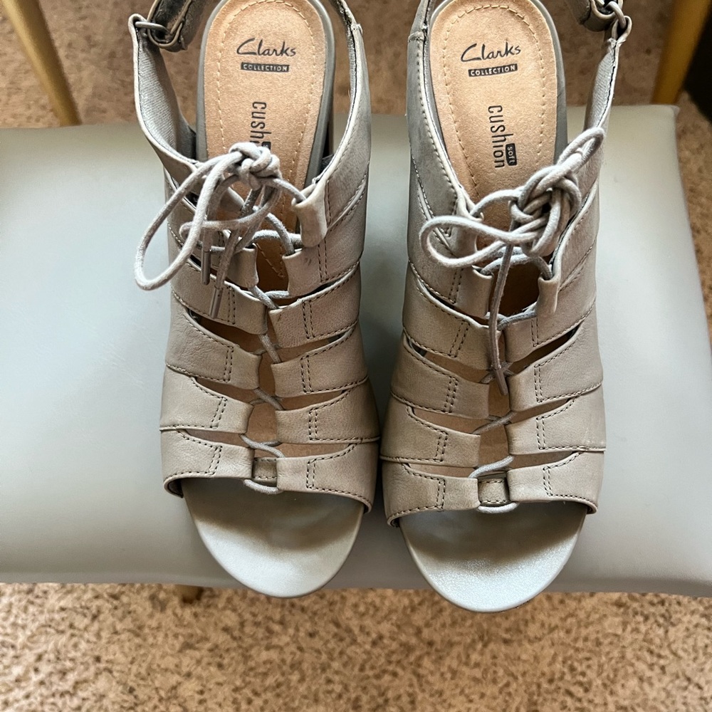 Shoes - Picture 5 of 5